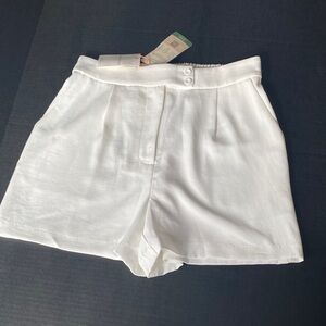 Skies Are Blue Elegant White High Waist Shorts